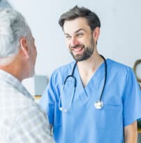 Dr.Nikol Jons